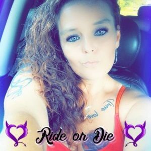 Meet your Posher, Crystal